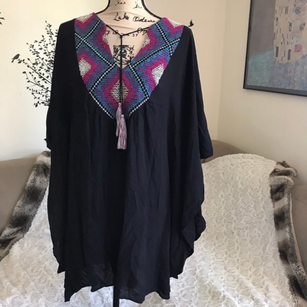 LOVESTITCH black embroidered poncho fringe tassels